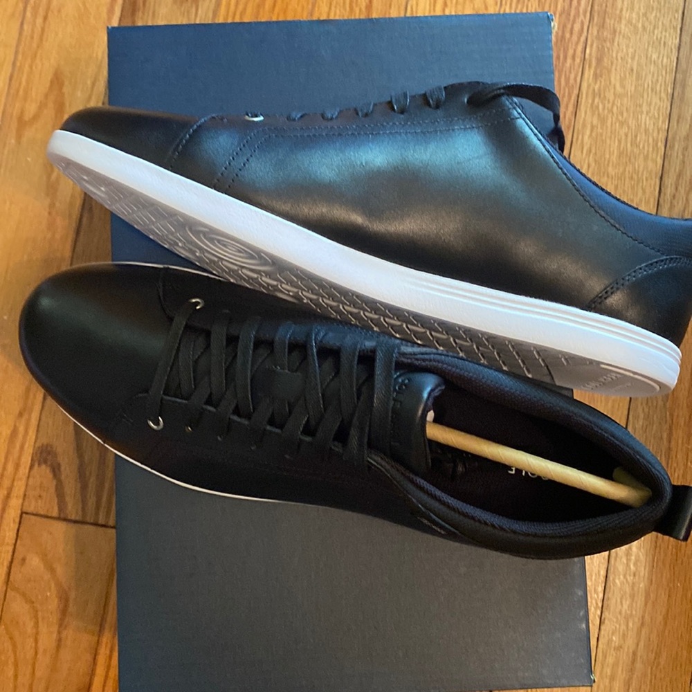 COLE HAAN Carly Sneaker size 9.5B